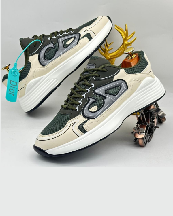 Dynamic Wave Sneakers